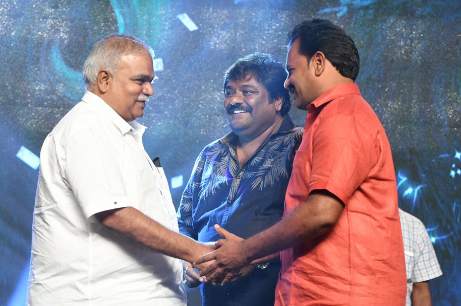 Dwaraka-Movie-Audio-Launch